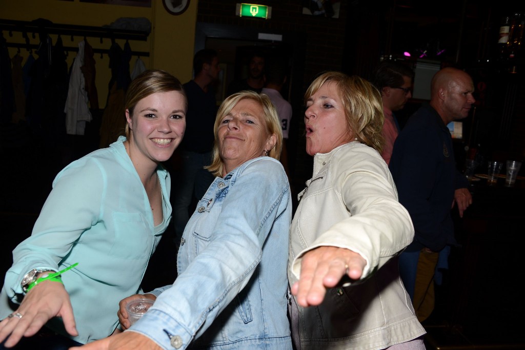 ../Images/Dinsdagavond kermis VdG 127.jpg